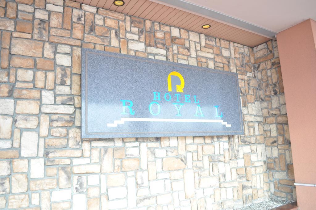 Hotel Royal Date Kültér fotó