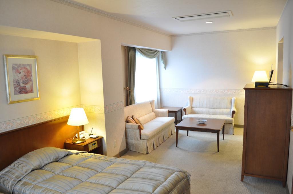 Hotel Royal Date Kültér fotó